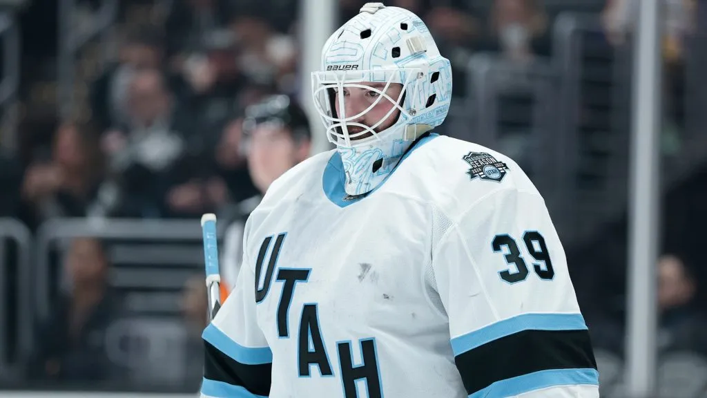 Connor Ingram, goalie of the Mammoth