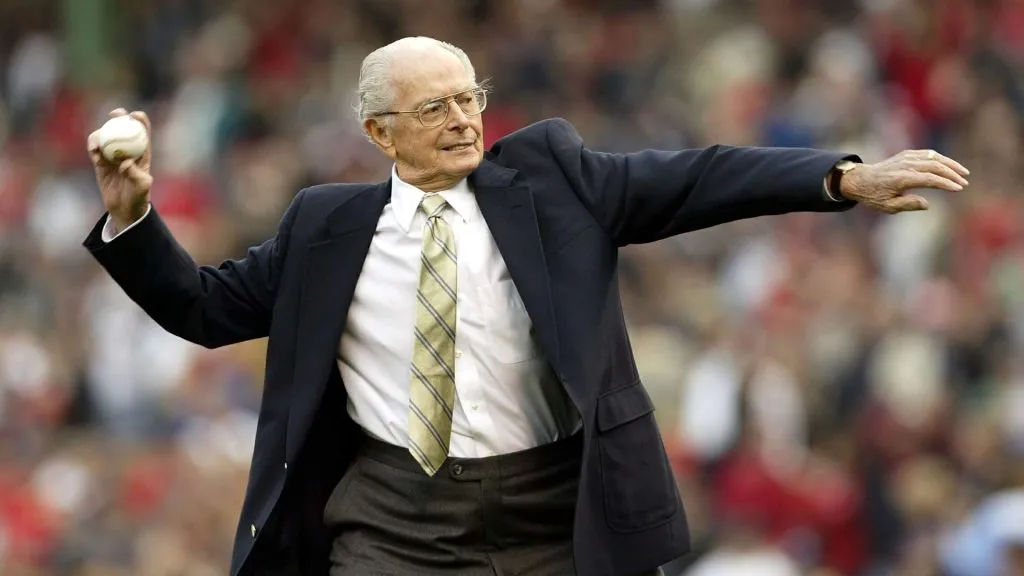 Former Red Sox Dom DiMaggio throws out the first pitch before the New York Yankees take on the Boston Red Sox in Game 5 of the 2003 American League Championship Series. (Source: Jed Jacobsohn/Getty Images)