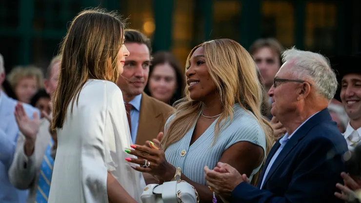 Serena Williams congratulates Maria Sharapova.