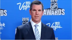 Head coach Mike Sullivan of the Pittsburgh Penguins attends the 2016 NHL Awards.