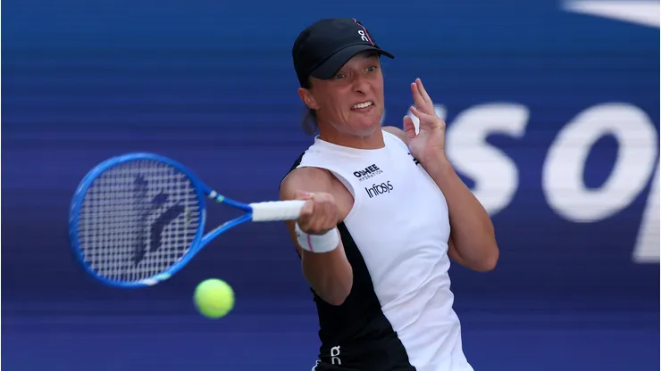 Iga Swiatek plays during the 2025 US Open first round