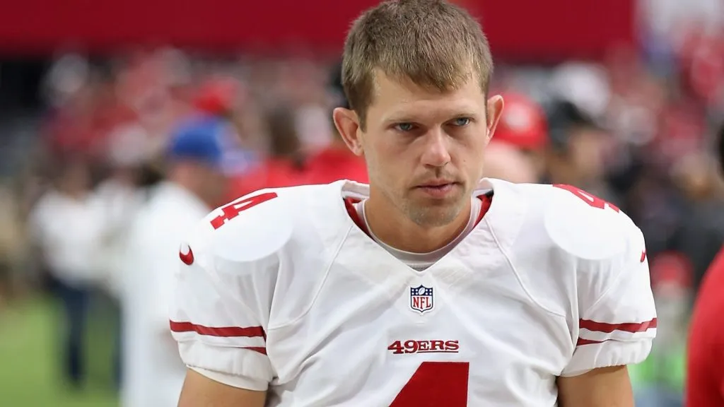 Andy Lee #4 of the San Francisco 49ers on the sidelines during an NFL game. (Source: Christian Petersen/Getty Images)