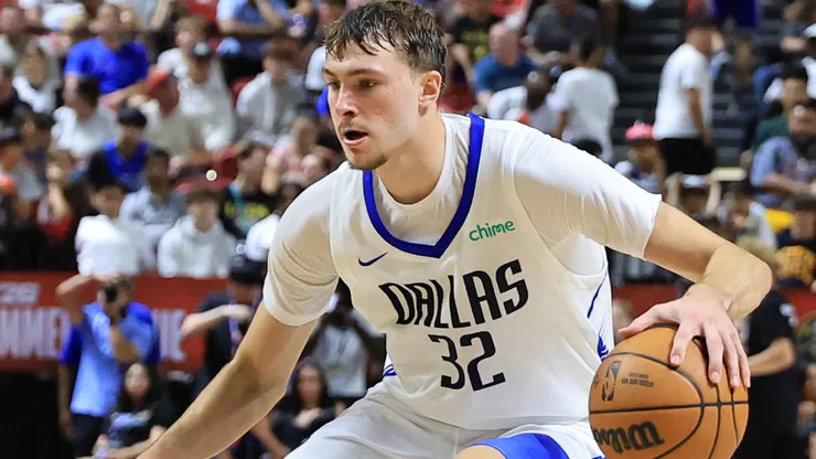 Cooper Flagg #32 of the Dallas Mavericks.