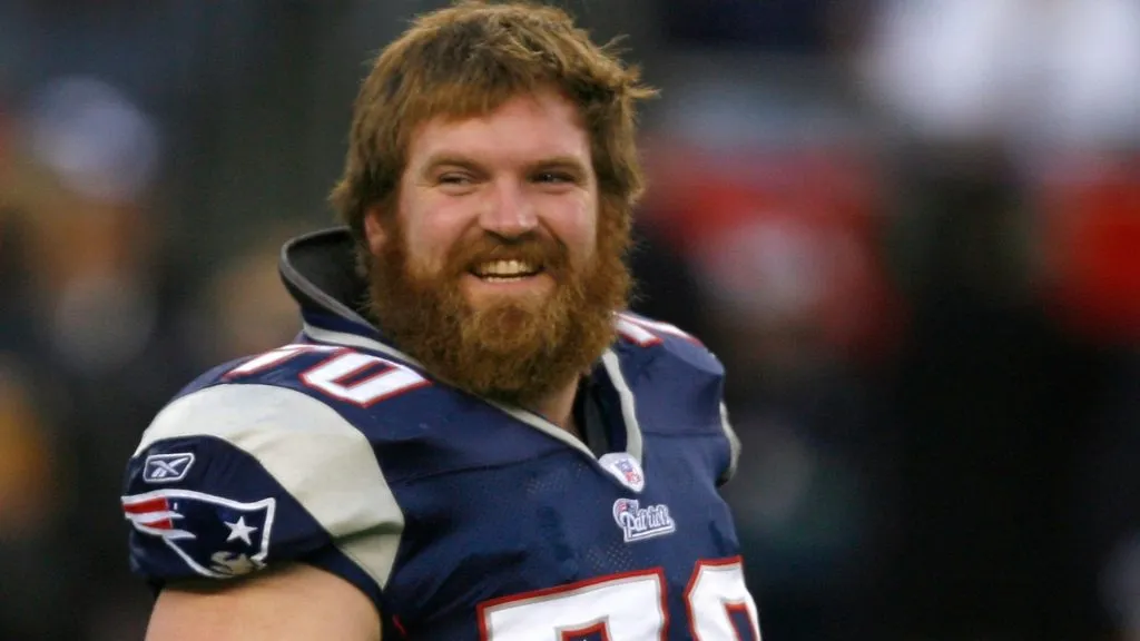 Logan Mankins #70 of the New England Patriots completes a drill before a game against the Miami Dolphins in 2007. (Source: Jim Rogash/Getty Images)