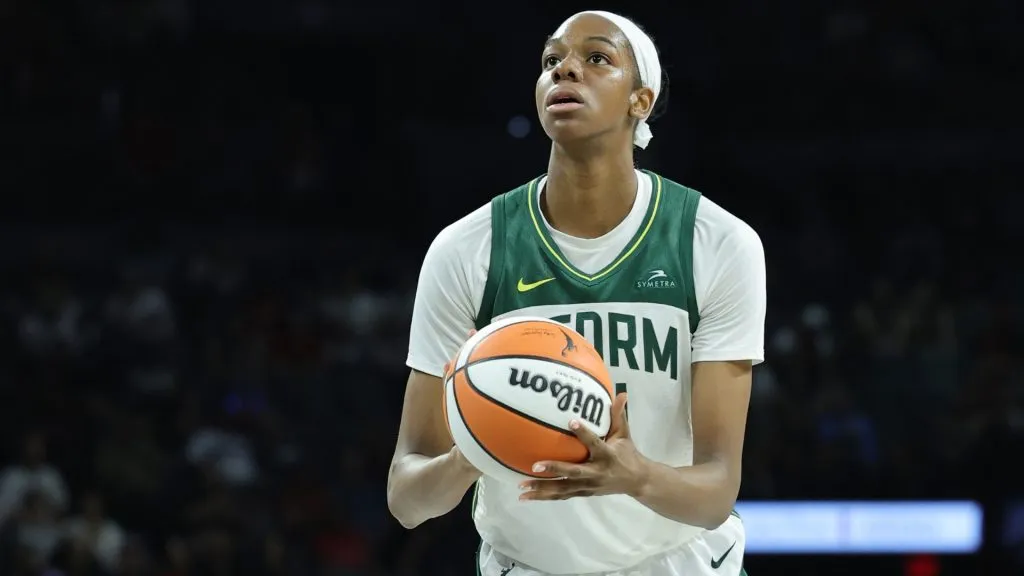Dominique Malonga shoots a free throw against the Las Vegas Aces in the fourth quarter of their game in 2025. (Source: Ethan Miller/Getty Images)