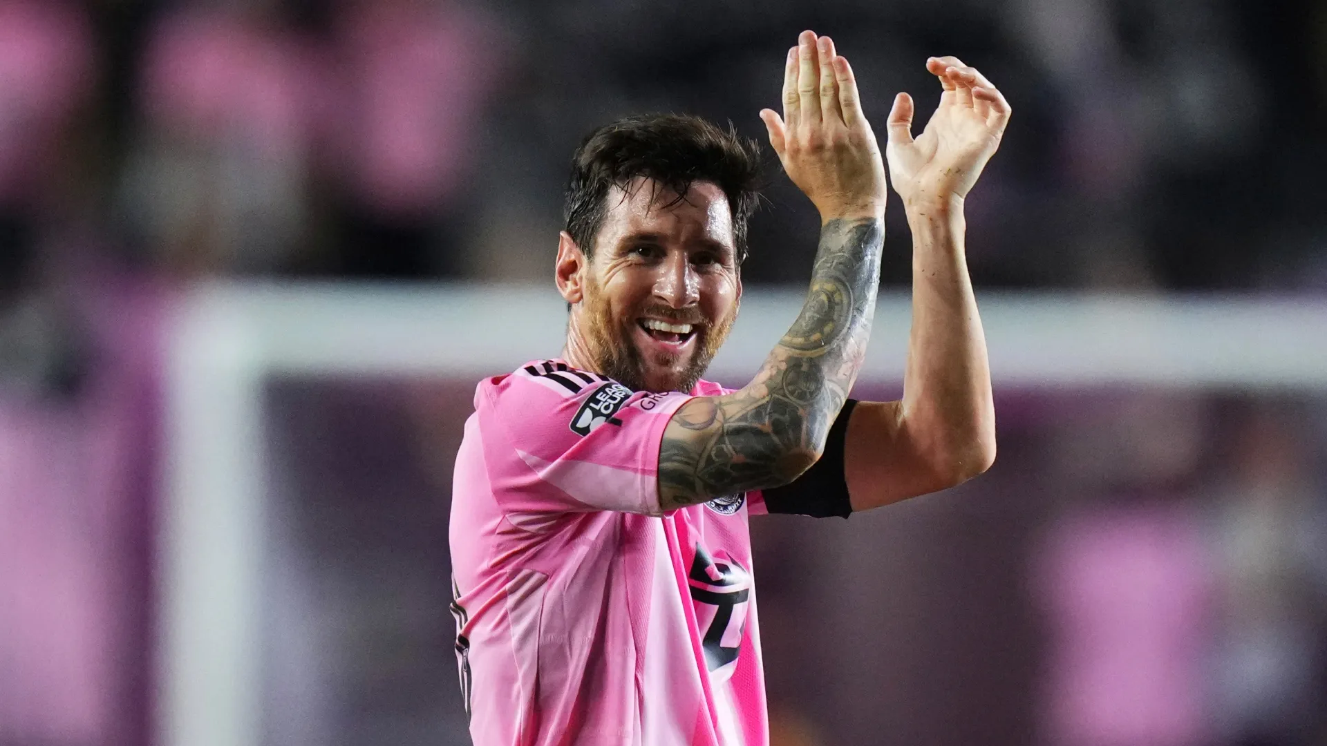 Lionel Messi celebrating