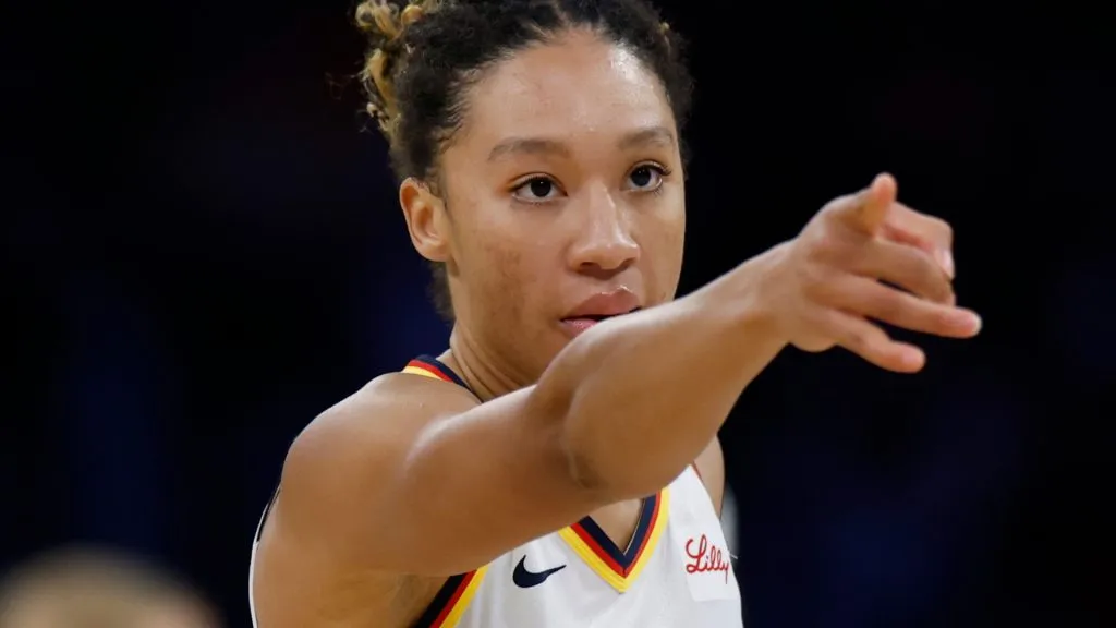 Aerial Powers Indiana Fever