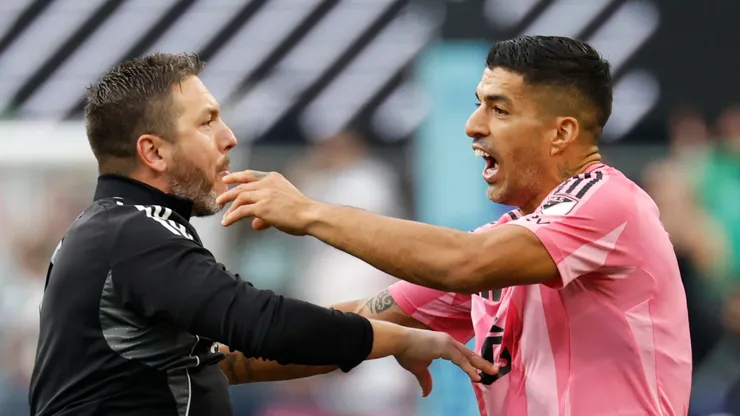Luis Suarez argues after the Leagues Cup final loss.