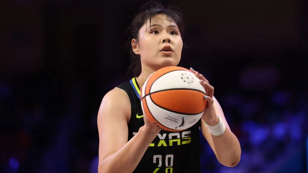 Li Yueru #28 of the Dallas Wings shoots a free throw during the first half of a game against the Las Vegas Aces in 2025. (Source: Stacy Revere/Getty Images)