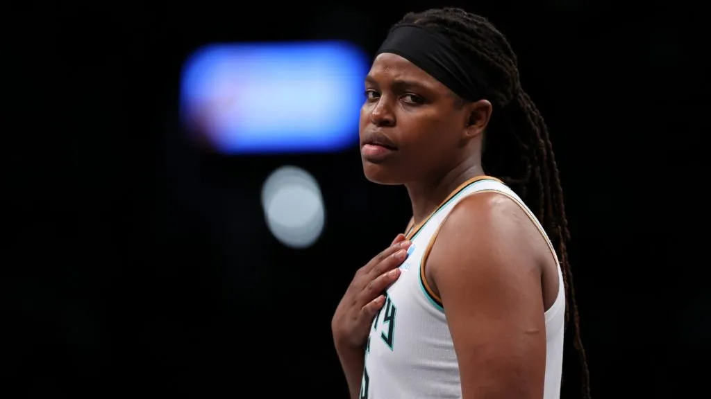 Jonquel Jones #35 of the New York Liberty looks on during the second half against the Connecticut Sun in 2025. (Source: Jordan Bank/Getty Images)