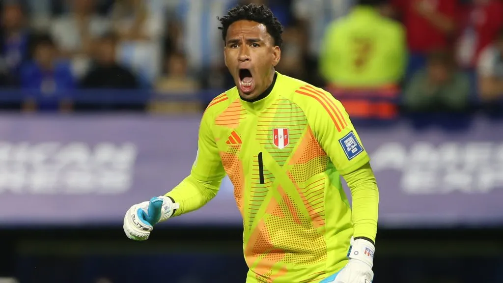 Pedro Gallese of Peru during the 2026 World Cup Qualifier game vs Argentina. (Daniel Jayo/Getty Images)