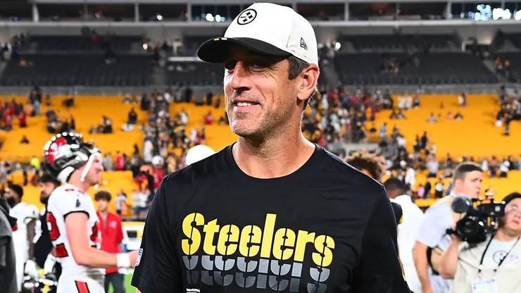 Aaron Rodgers #8 of the Pittsburgh Steelers.