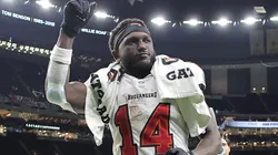 Chris Godwin #14 of the Tampa Bay Buccaneers leaves the field.