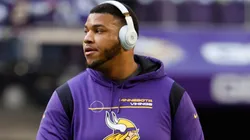 Christian Darrisaw #71 of the Minnesota Vikings warms up prior to a NFC Wild Card playoff game.