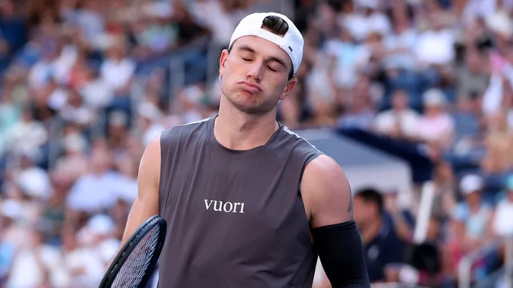 Jack Draper of the United Kingdom reacts against Federico Agustin Gomez.