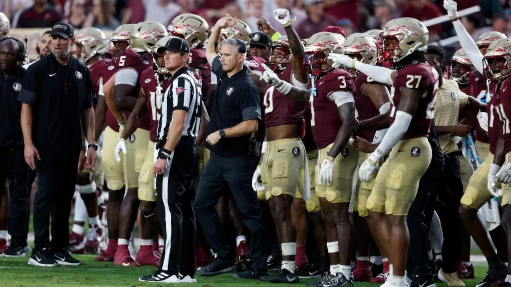 Head coach Mike Norvell of the Florida State Seminoles and players in 2025. (Source: Butch Dill/Getty Images)