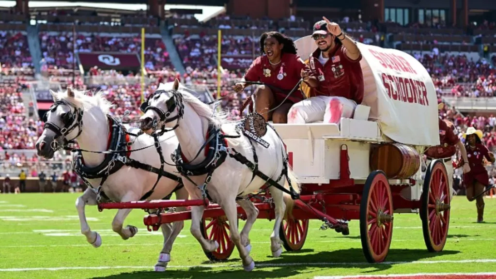 Oklahoma’s sooner schooner (Source: Sooner Sports)