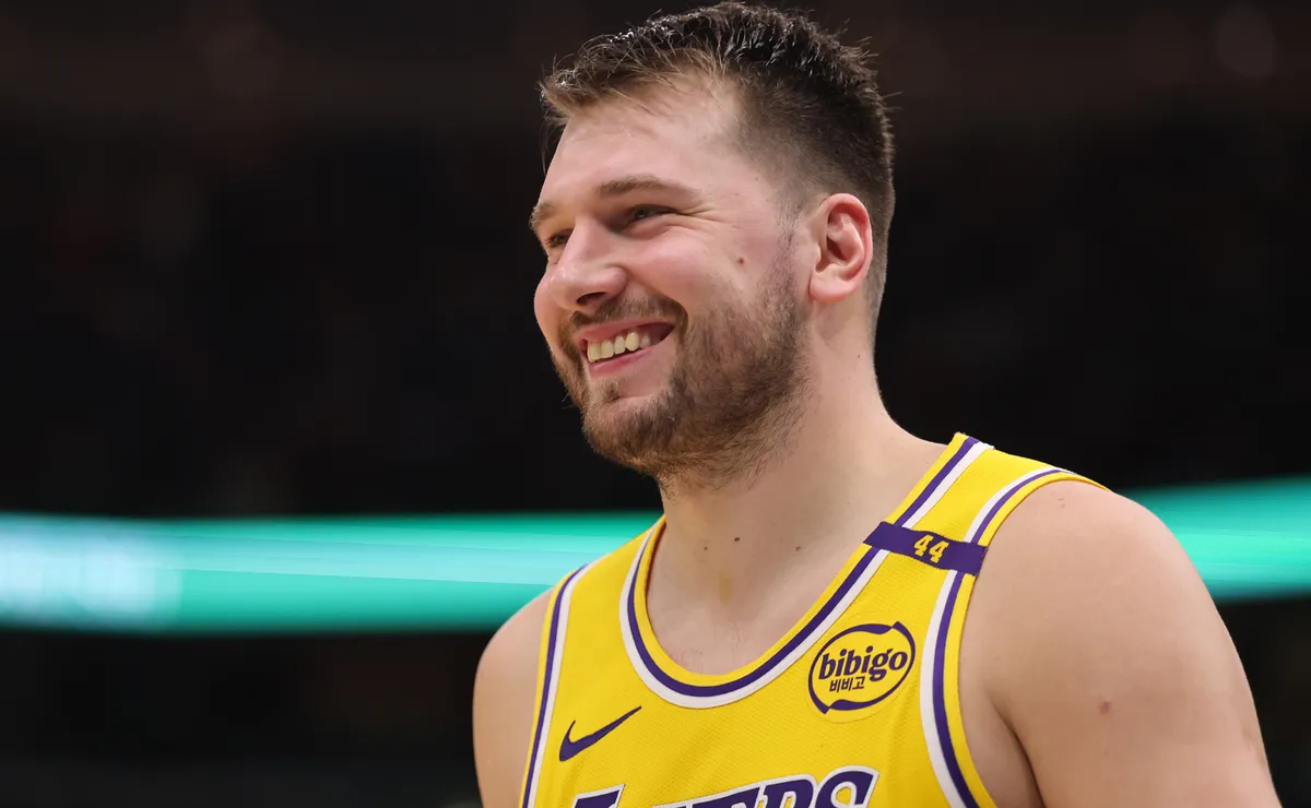 Doncic joins Kobe Bryant and Shaquille O’Neal in exclusive Lakers ...