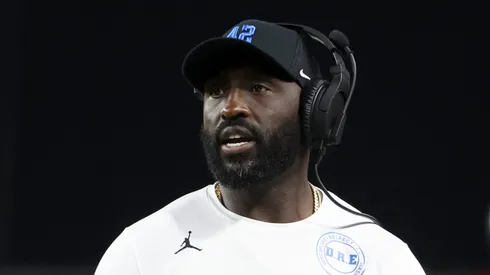 DeShaun Foster during a game of the UCLA Bruins in the 2025 NCAA season.