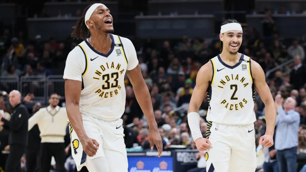 Andrew Nembhard #2 and Myles Turner #33 of the Indiana Pacers celebrate during a game. (Andy Lyons/Getty Images)