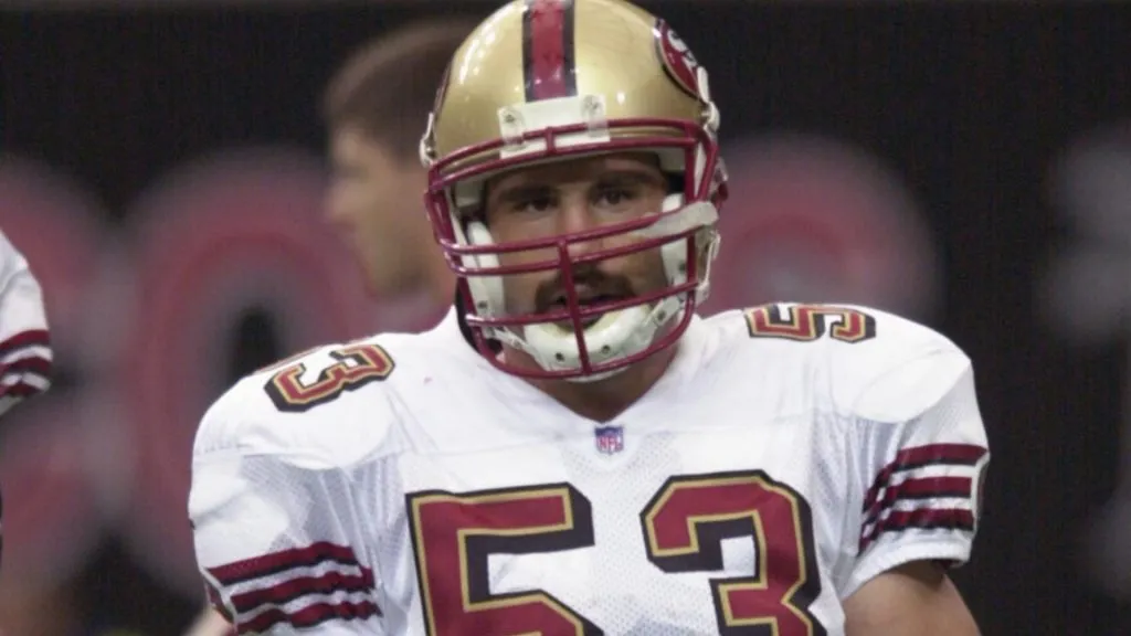 Jeff Ulbrich #53 of the San Francisco 49errs in 2001. (Source: Doug Pensinger/ALLSPORT)