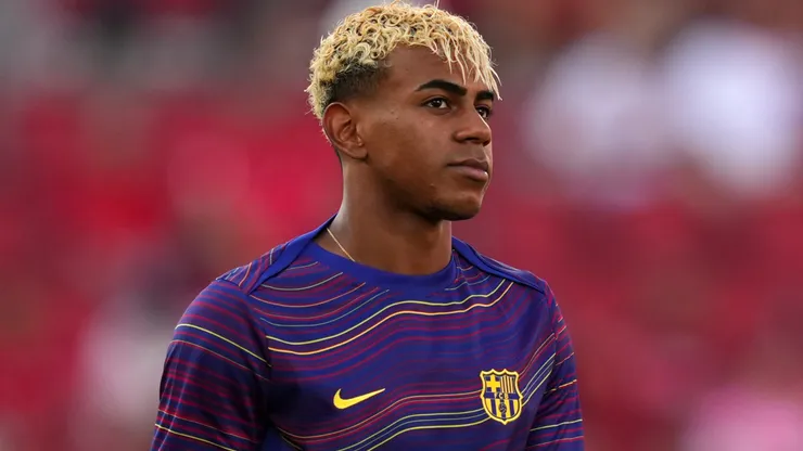 Lamine Yamal of FC Barcelona looks on during the warm up.