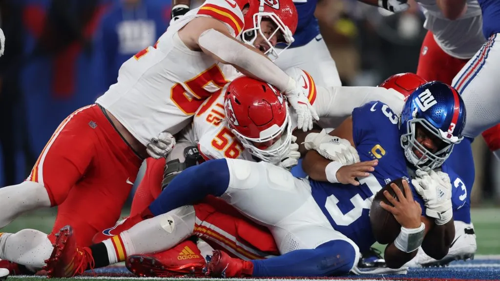 Russell Wilson sacked by Chris Jones