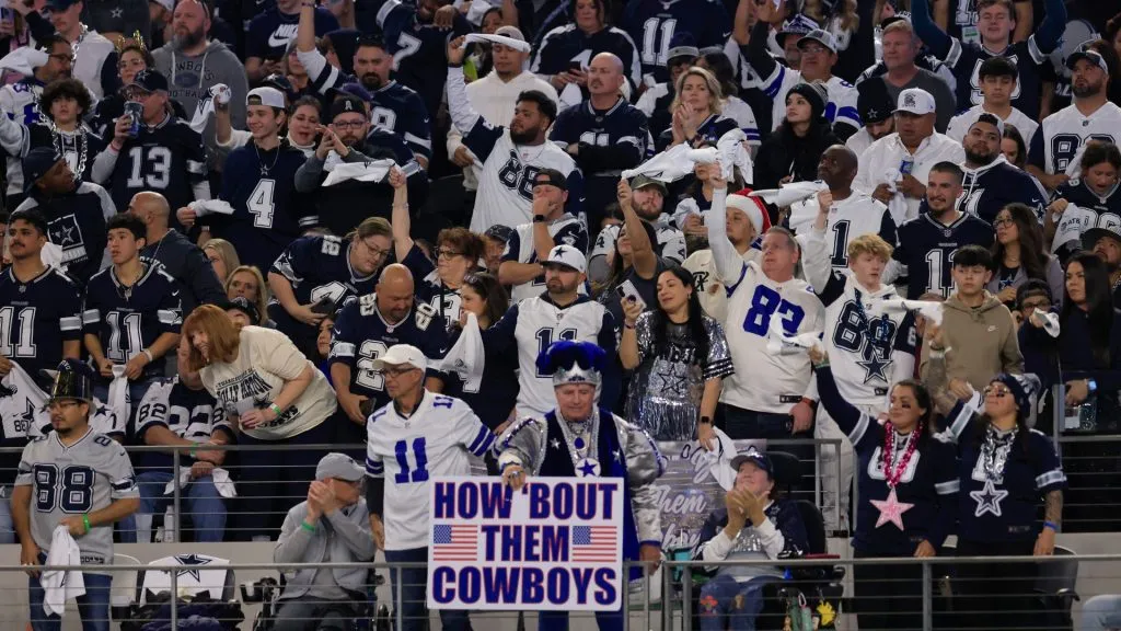Dallas Cowboys fans (Source: Ron Jenkins/Getty Images)