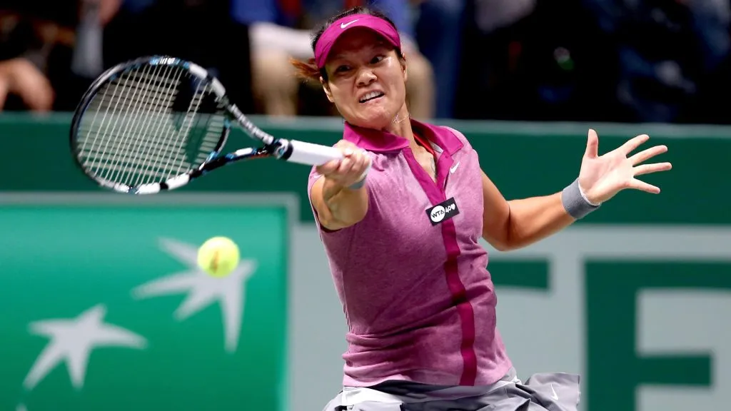 Li Na playing against Serena Williams in 2013. (Matthew Stockman/Getty Images)