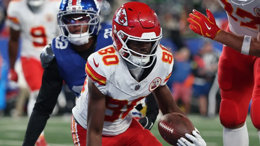 Chiefs' Tyquan Thornton catching a ball