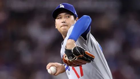Starter Shohei Ohtani #17 of the Los Angeles Dodgers pitches.
