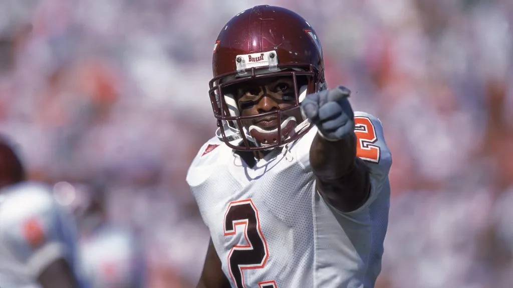 Ronyell Whitaker of the Virginia Tech Hokies in 2000. (Source: Craig Jones /Allsport)