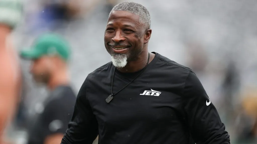 Aaron Glenn (Source: Evan Bernstein/Getty Images)