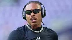 Justin Jefferson #18 of the Minnesota Vikings warms up.