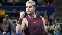 Carlos Alcaraz celebrates against Zizou Bergs during Japan Open.