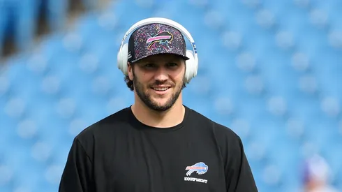 Josh Allen warms up prior to the game against the Saints on September 28, 2025, New York.