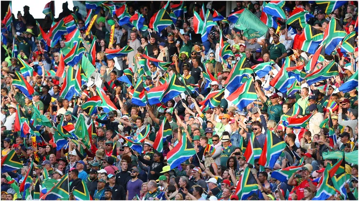Fans waiving flags of South Africa