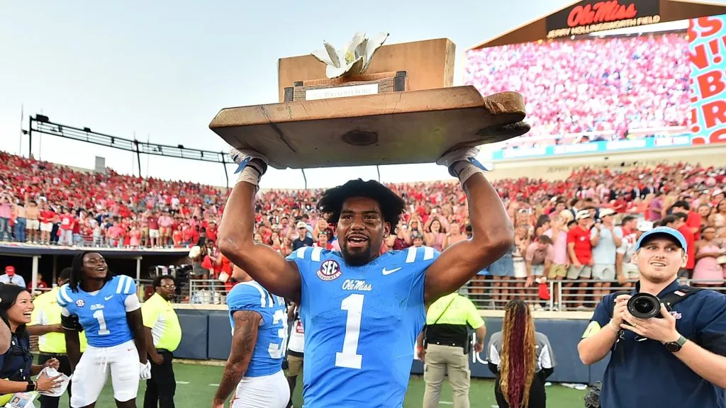 Mississippi Rebels celebrate after the game against the LSU Tigers