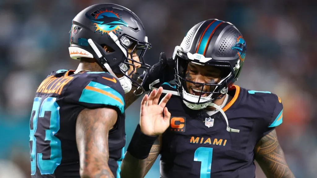 Darren Waller with Tua Tagovailoa