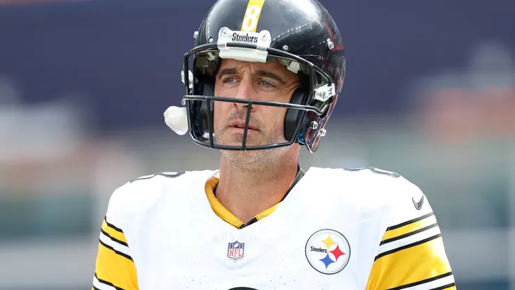 Aaron Rodgers #8 of the Pittsburgh Steelers in 2025.