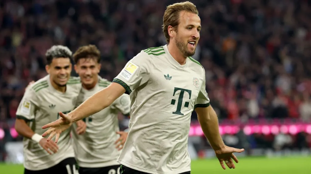 Harry Kane celebrates a goal against Werder Bremen. (Alexander Hassenstein/Getty Images)