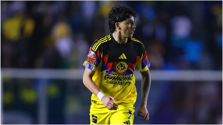 Kevin Alvarez of America