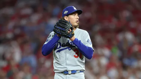 Tyler Glasnow #31 of the Los Angeles Dodgers pitches.