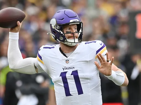 Why did Carson Wentz momentarily leave the Vikings vs Browns Week 5 game in London?