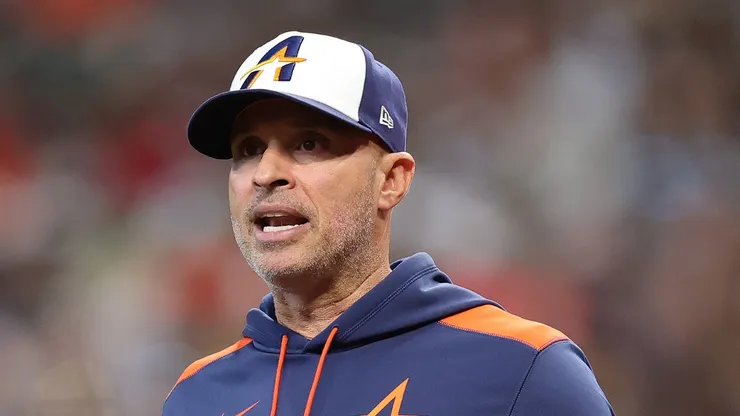 Joe Espada reacts during the second inning vs the Angels on April 13, 2025 in Houston, Texas.