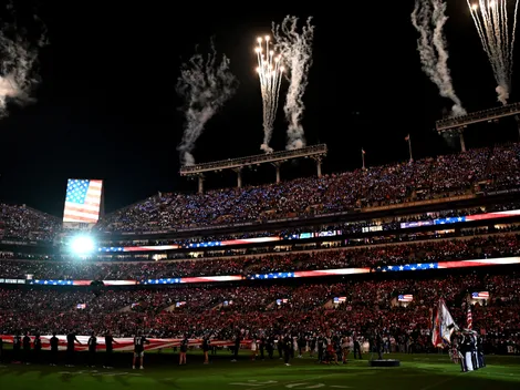 Who's singing the national anthem in London before the Jets vs Broncos Week 6 game?