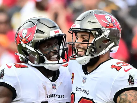 Why are Chris Godwin and Mike Evans not playing today for Buccaneers vs 49ers in Week 6 of 2025 NFL season?