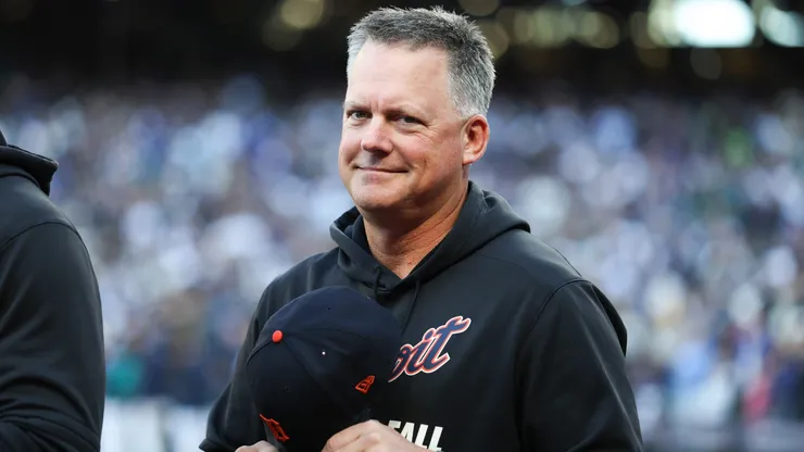 Manager AJ Hinch #14 of the Detroit Tigers looks on.