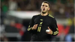 Santiago Gimenez of Mexico