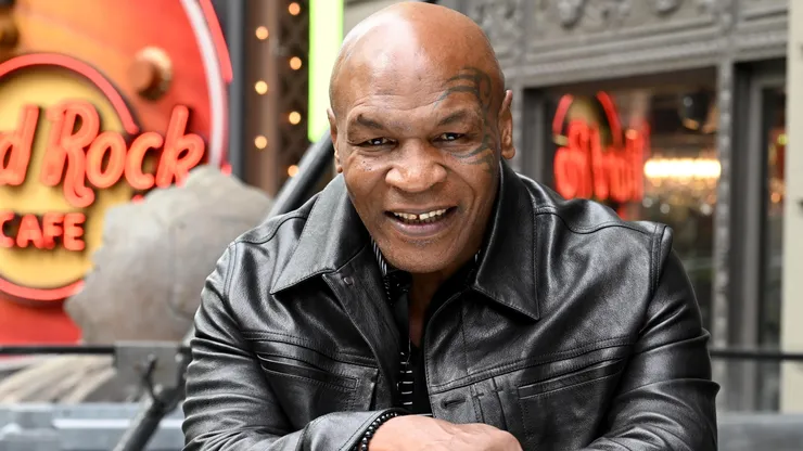 Mike Tyson reflects on his career and lessons from Jake Paul.